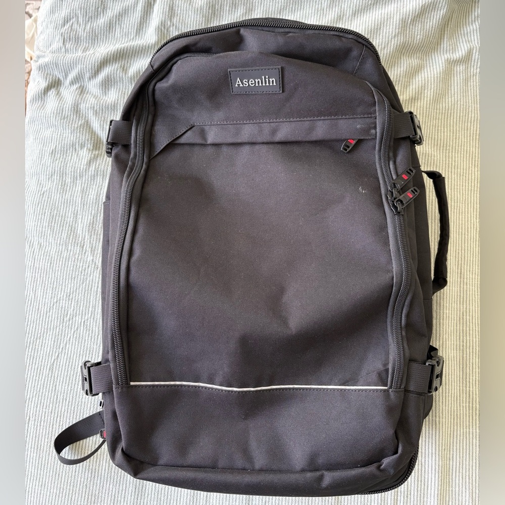 Asenlin Travel Backpack, 40L